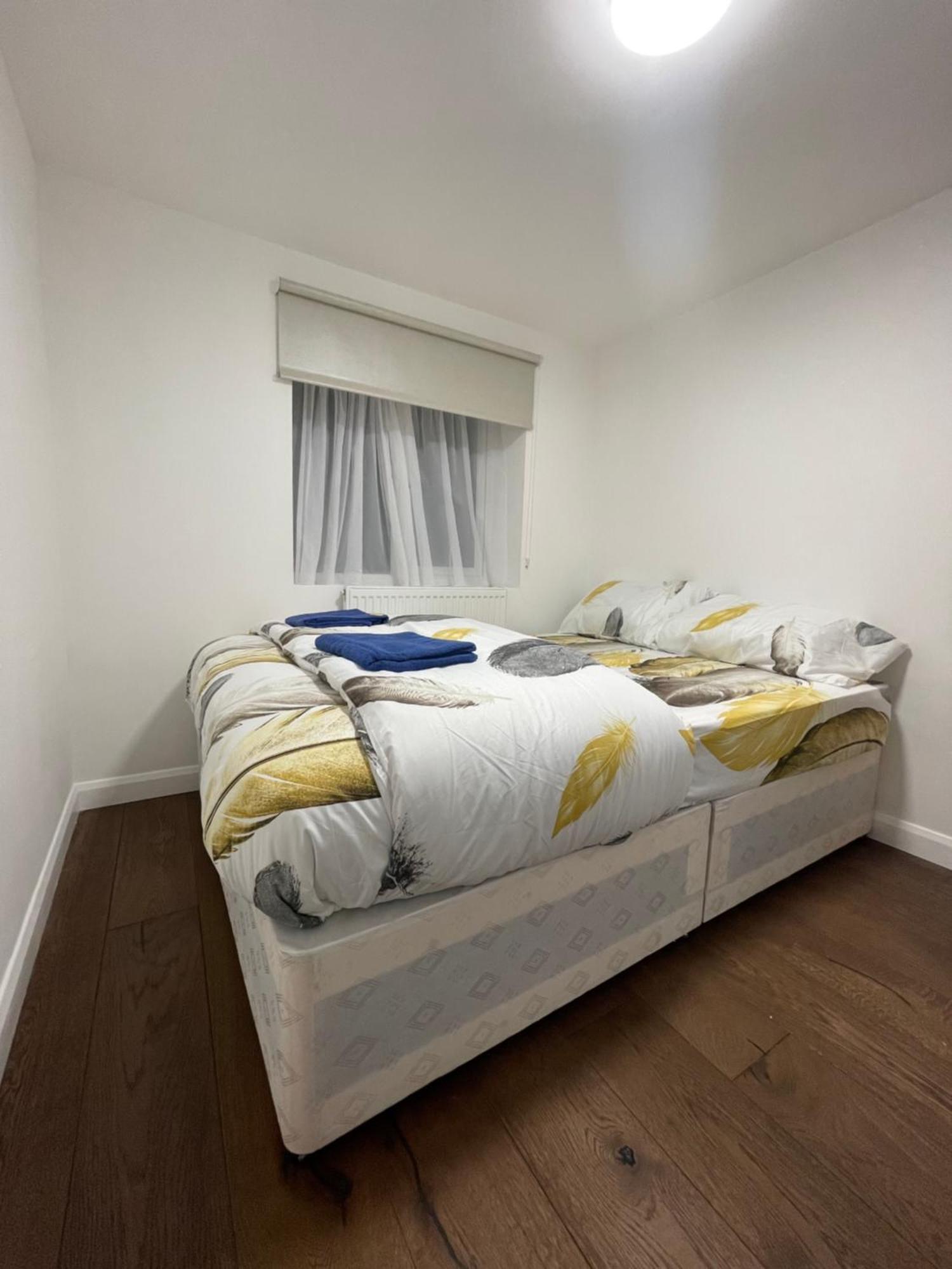 London Two Bedroom Central Location Modern Flat Stratford ภายนอก รูปภาพ