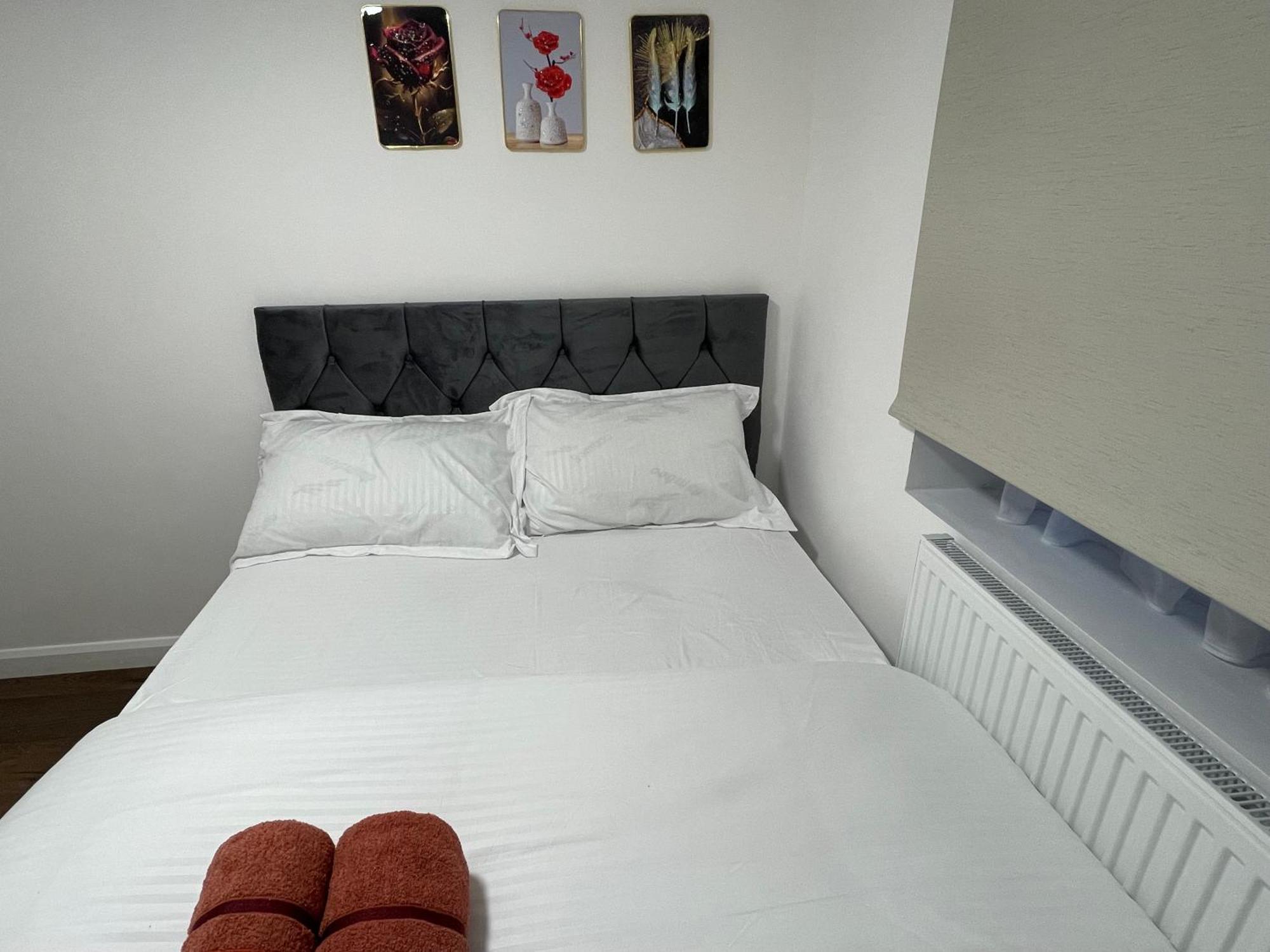 London Two Bedroom Central Location Modern Flat Stratford ภายนอก รูปภาพ