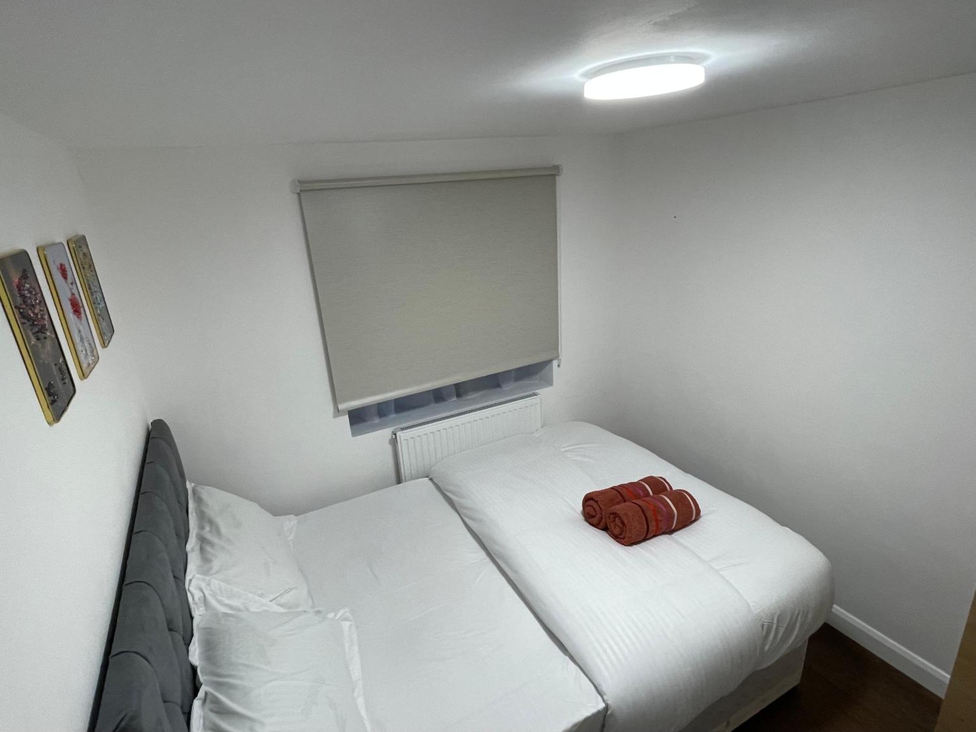 London Two Bedroom Central Location Modern Flat Stratford ภายนอก รูปภาพ