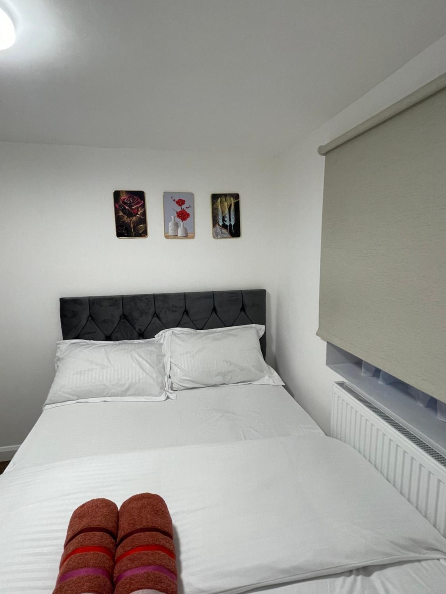 London Two Bedroom Central Location Modern Flat Stratford ภายนอก รูปภาพ