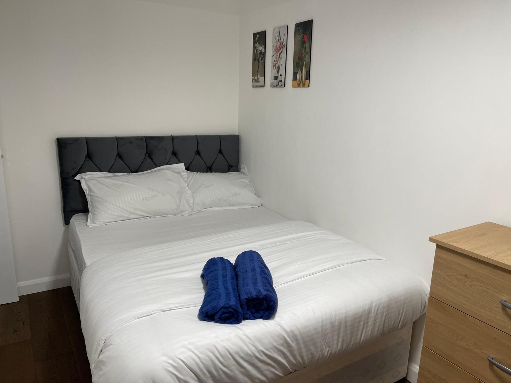 London Two Bedroom Central Location Modern Flat Stratford ภายนอก รูปภาพ