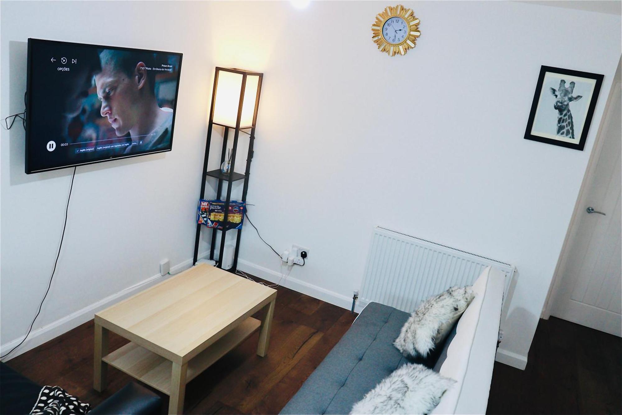 London Two Bedroom Central Location Modern Flat Stratford ภายนอก รูปภาพ